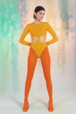 Short Daisy Earring In Gold And White 8 Short Daisy Earring In Gold And White -Mam Originals Shop 12 RAFFIA23 230378 izlbwf