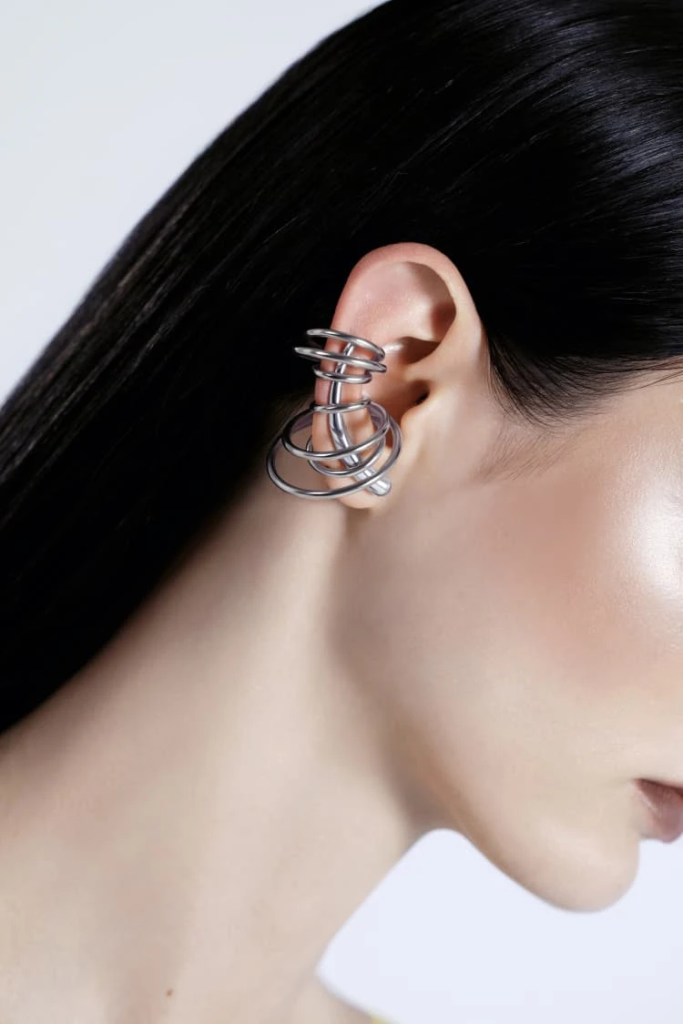 Gold Set Of Ear Climber And Cuffs 4 Gold Set Of Ear Climber And Cuffs - Image 4