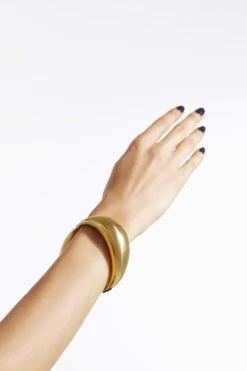 Gold Chunky Asymmetrical Closed Bangle Bracelet