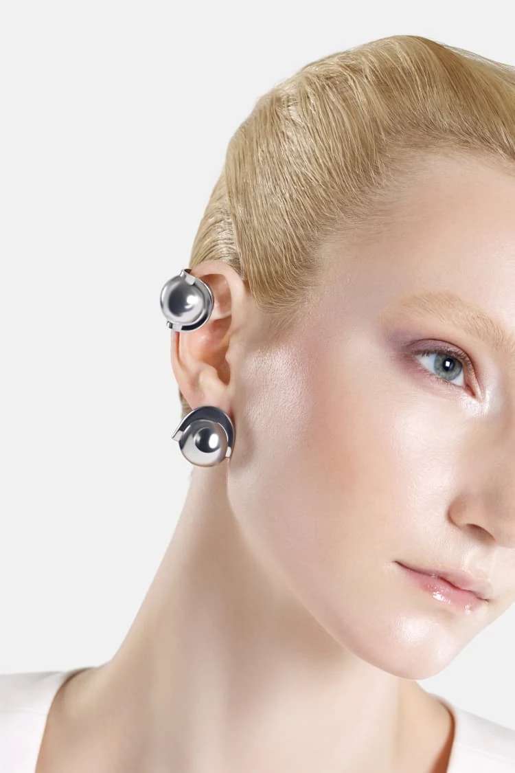 Casa Batlló Ball Earcuff In Silver 4 Casa Batlló Ball Earcuff In Silver - Image 4