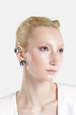 Casa Batlló Ball Earcuff In Silver 7 Casa Batlló Ball Earcuff In Silver -Mam Originals Shop 25 BATLLO 0274 a3vy8g