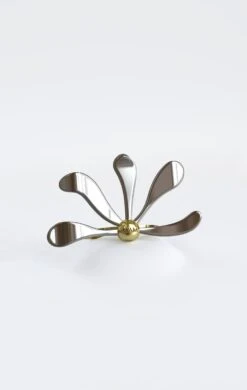 Gold Floral Ring With Daisy Petals -Mam Originals Shop 270 x7q5yp