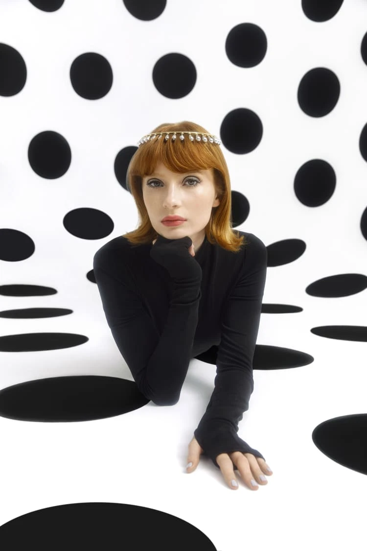 Daisy Floral Tiara 3 Daisy Floral Tiara - Image 3