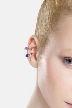 Casa Batlló Huggie Earcuff In Silver And Rose -Mam Originals Shop 36 BATLLO 0349 2 ysmfnk affd04ce d108 493e b432 743c38184c97