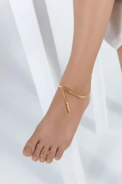 Gold Anklet With Chain