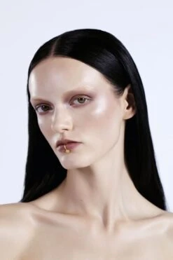 Gold Lip Cuff Jewelry