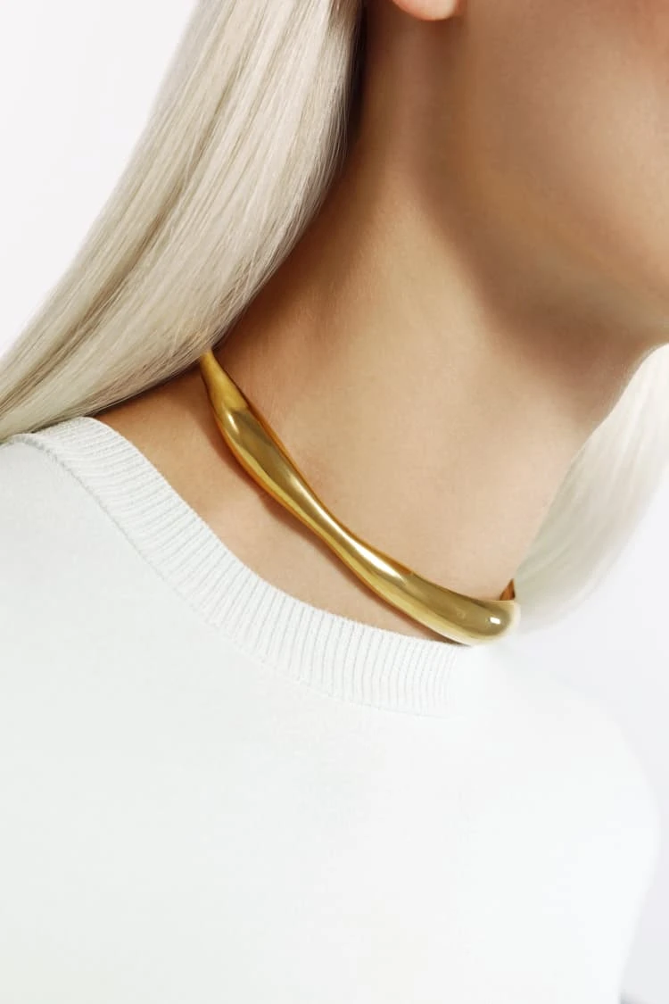 Gold Twisted Choker Necklace 2 Gold Twisted Choker Necklace - Image 2