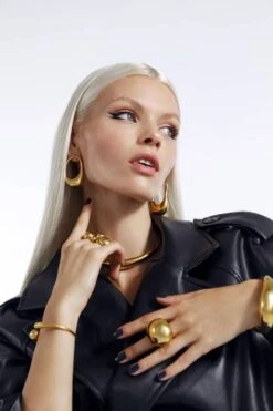 Large Gold Hoop Earrings -Mam Originals Shop 8 BLOWUP23 0345 jxkzhw