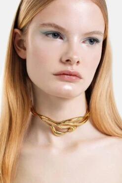 Organic-shaped Necklace In Gold -Mam Originals Shop 91 MAM ATLANTIS ECOMM 1880 om46fa